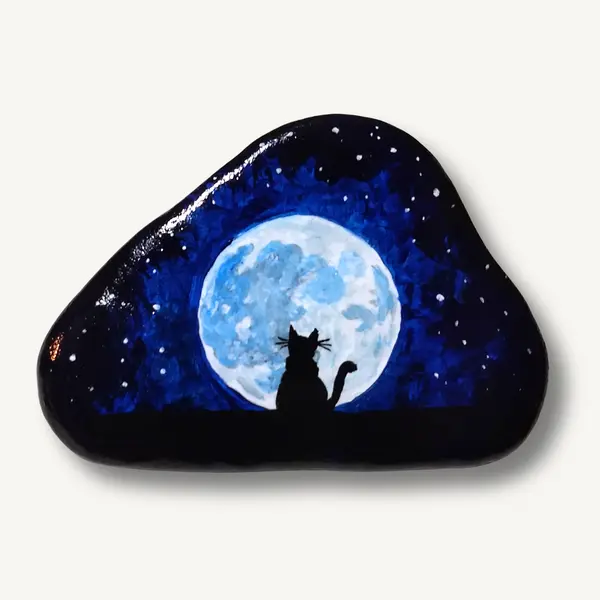 Katze vor Vollmond
